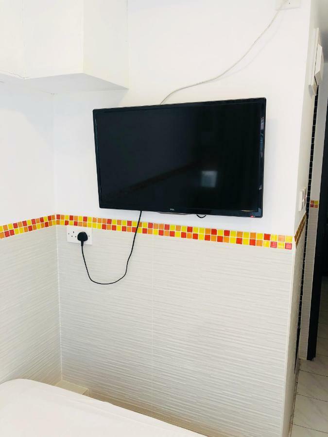 Chung Kiu Come Inn Hong Kong Dış mekan fotoğraf