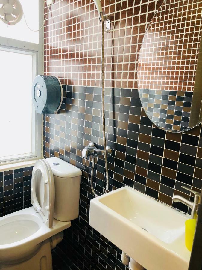 Chung Kiu Come Inn Hong Kong Dış mekan fotoğraf